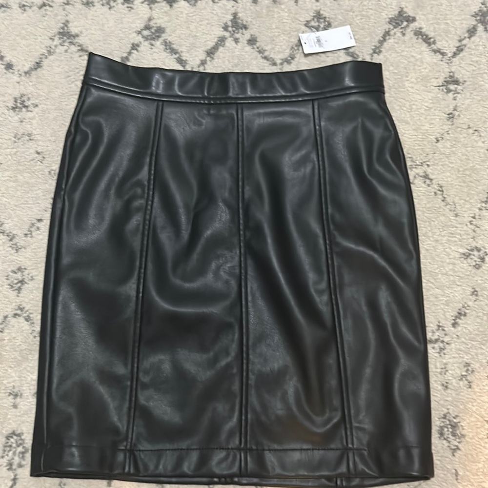 Banana republic faux leather skirt
